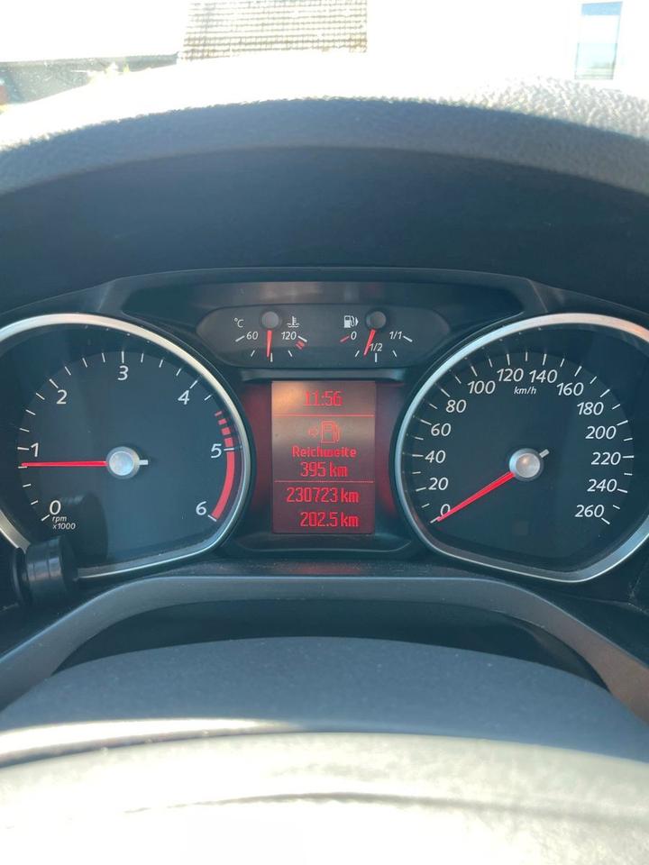 Ford S-Max 2011 — photo 10