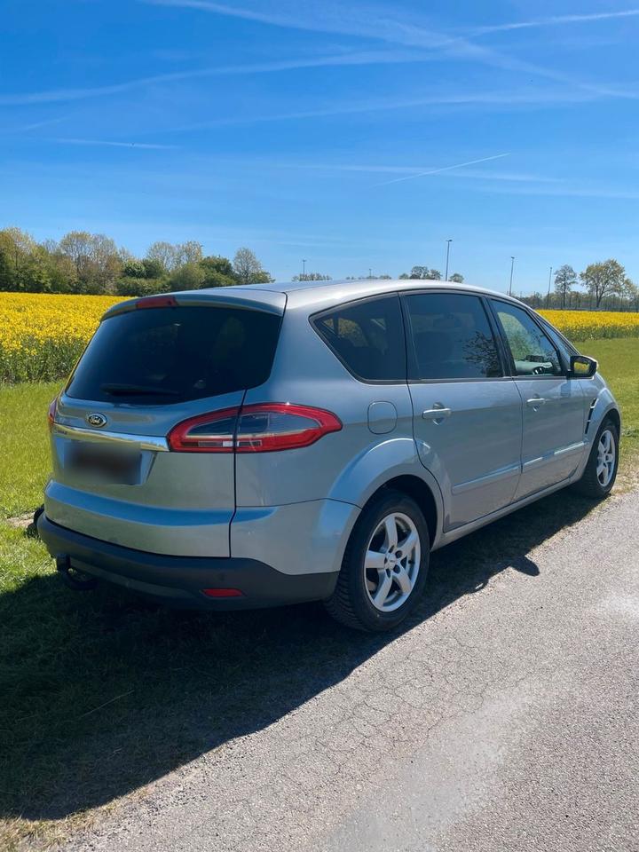 Ford S-Max 2011 — photo 5