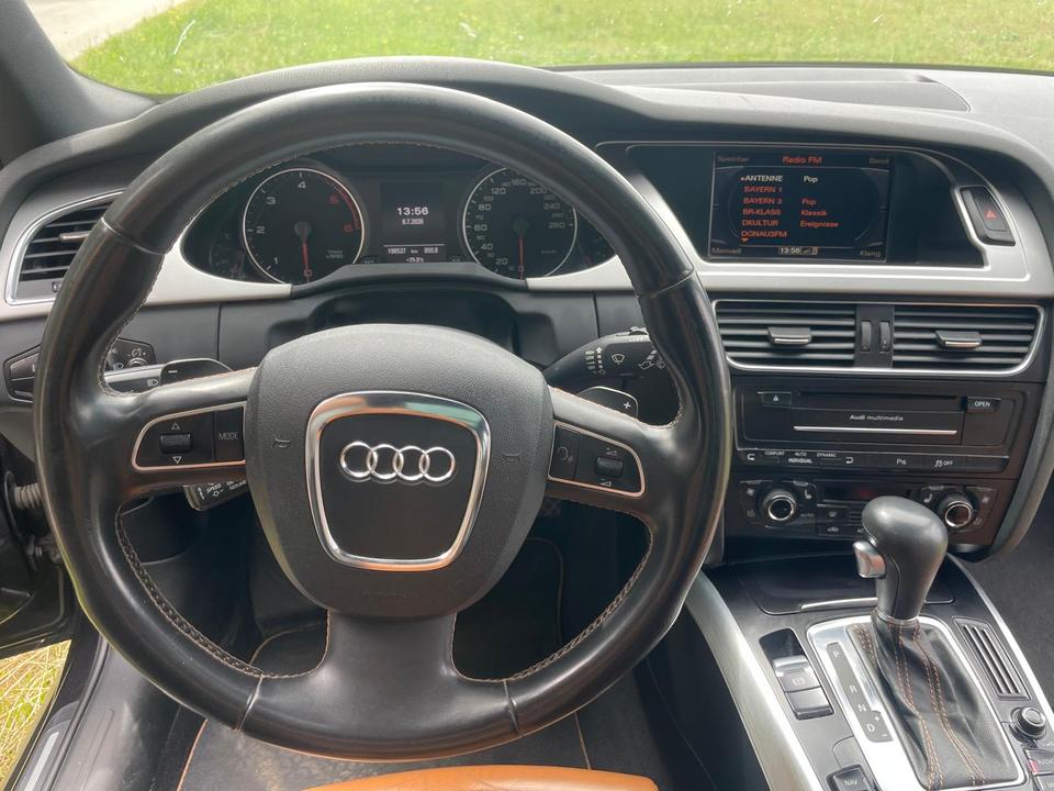 Audi A4 2011 — photo 7