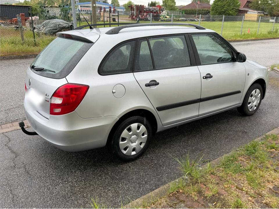 Skoda Fabia 2011 — photo 7