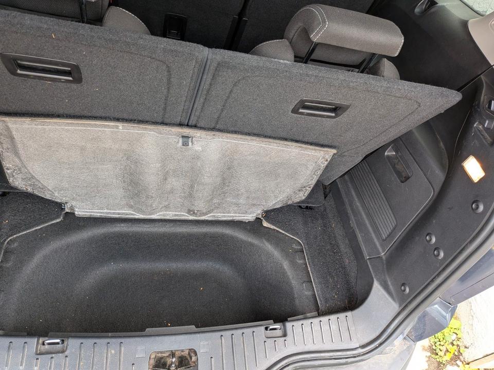 Ford S-Max 2013 — photo 13