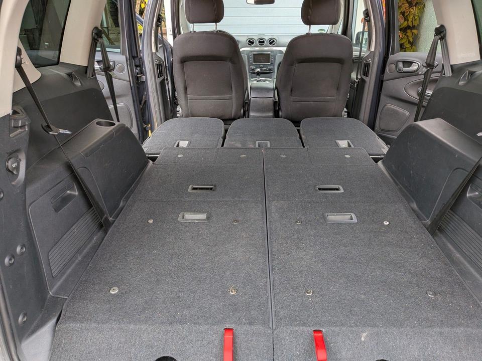 Ford S-Max 2013 — photo 15