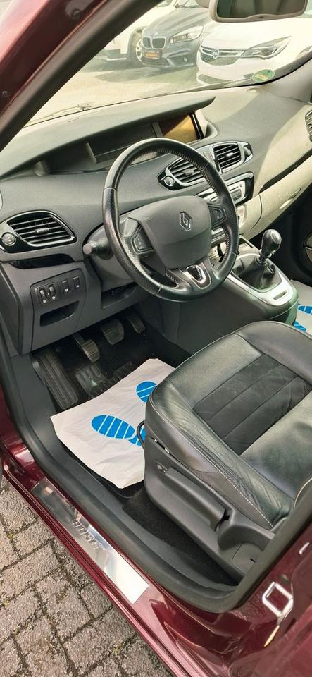 Renault Grand Scenic 2015 — photo 12