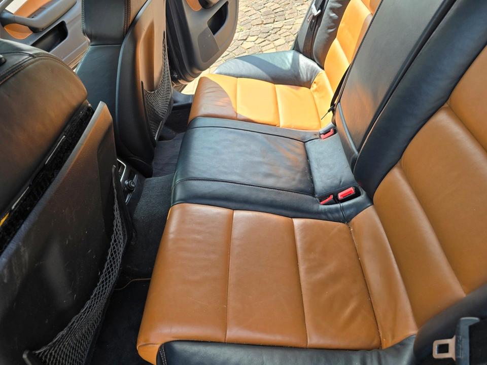 Audi A6 2011 — photo 12