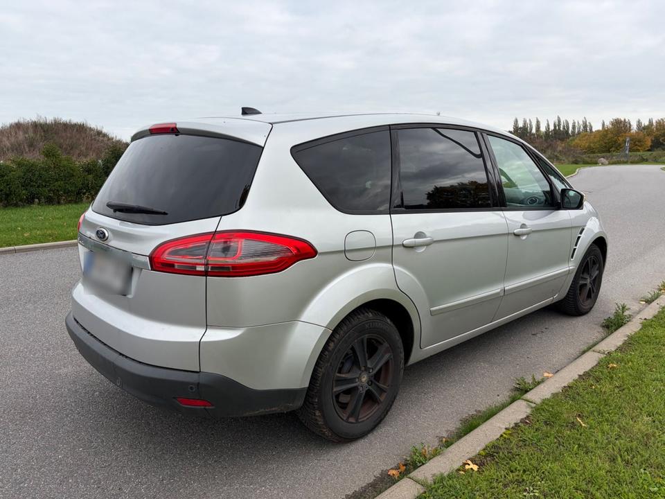 Ford S-Max 2012 — двигун