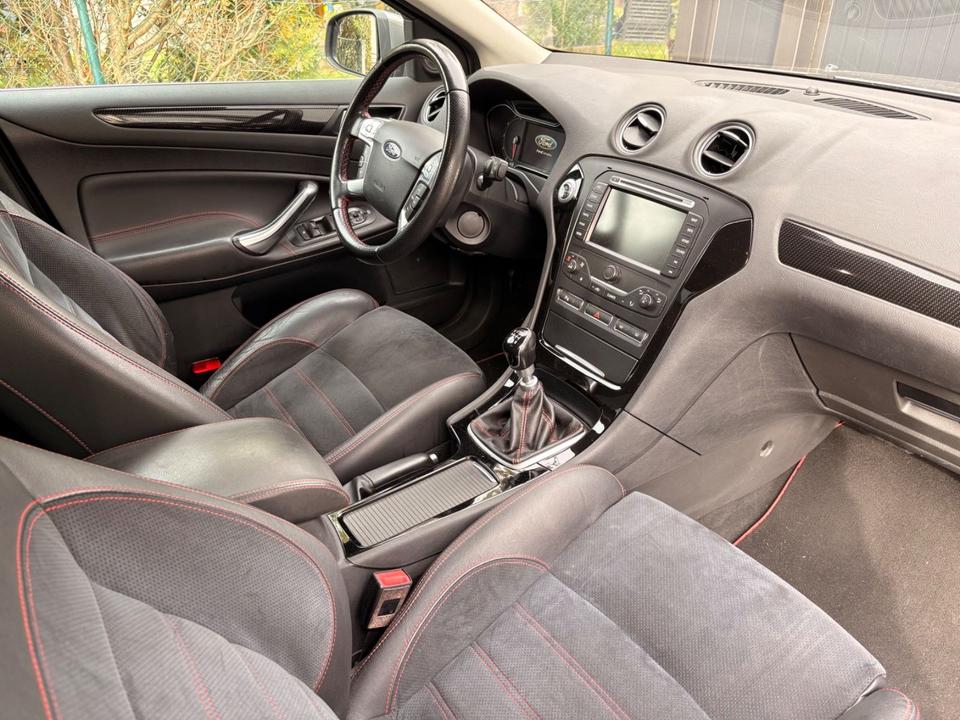 Ford Mondeo 2014 — photo 10