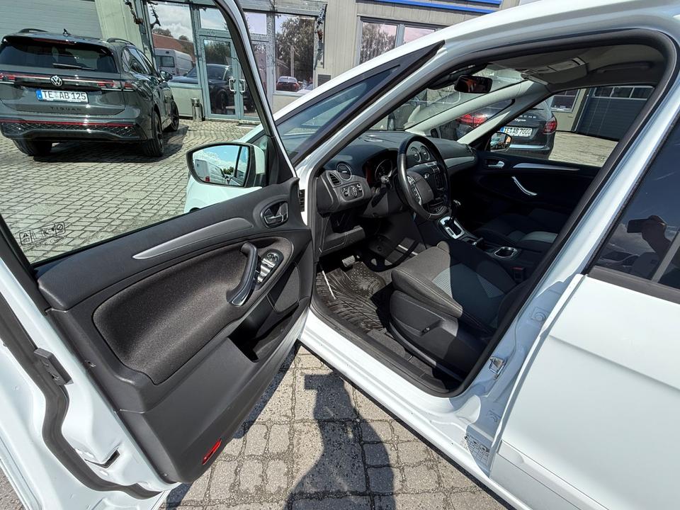 Ford S-Max 2014 — фото 10