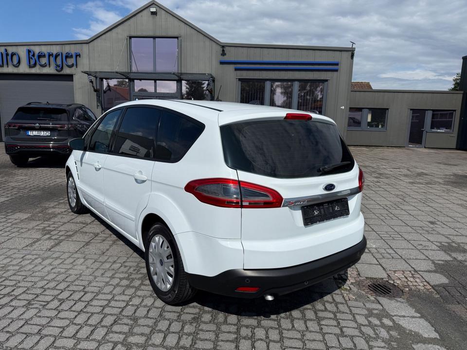 Ford S-Max 2014 — салон
