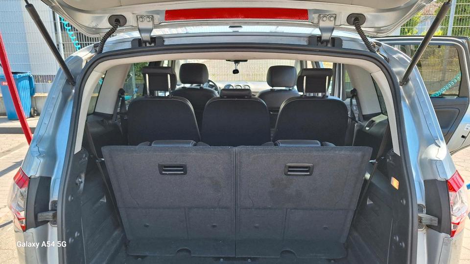 Ford Focus 2014 — photo 5