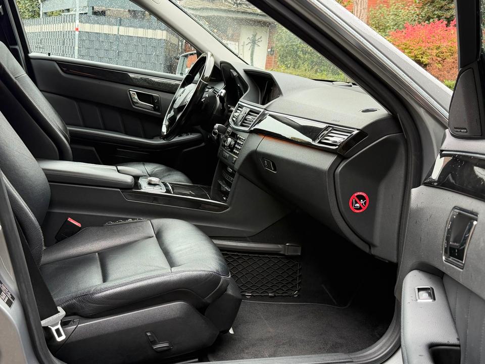 Mercedes Benz E 300 2011 — photo 5