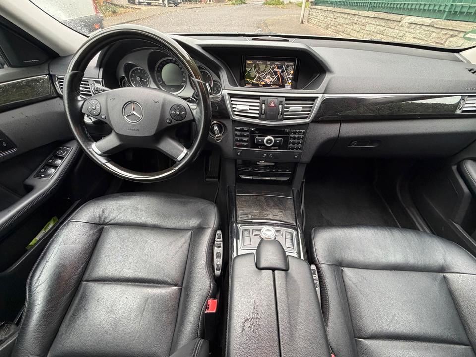 Mercedes Benz E 300 2011 — photo 7