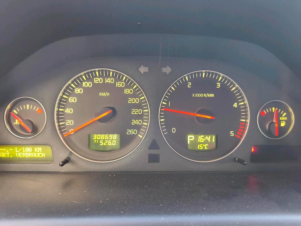Volvo V70 2005 — photo 5