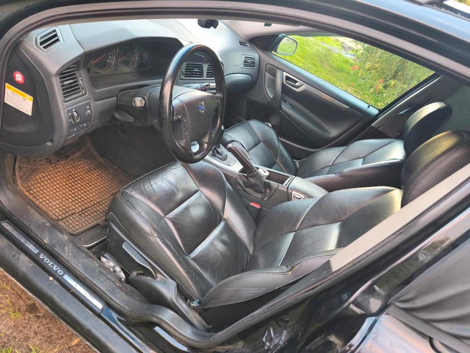 Volvo V70 2005 — photo 7