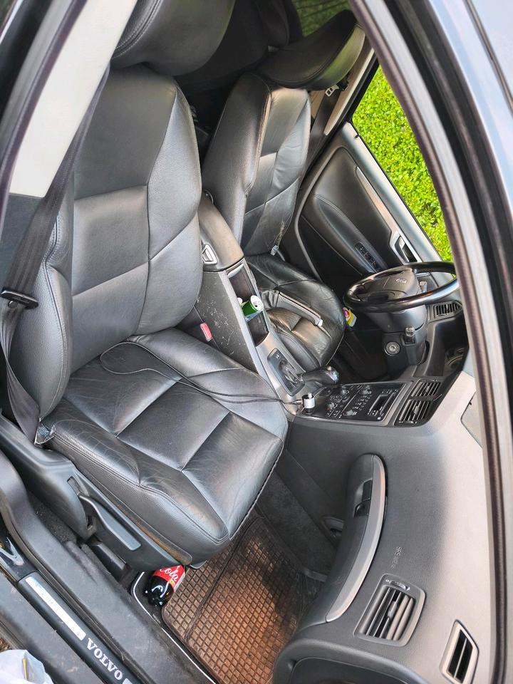 Volvo V70 2005 — photo 8