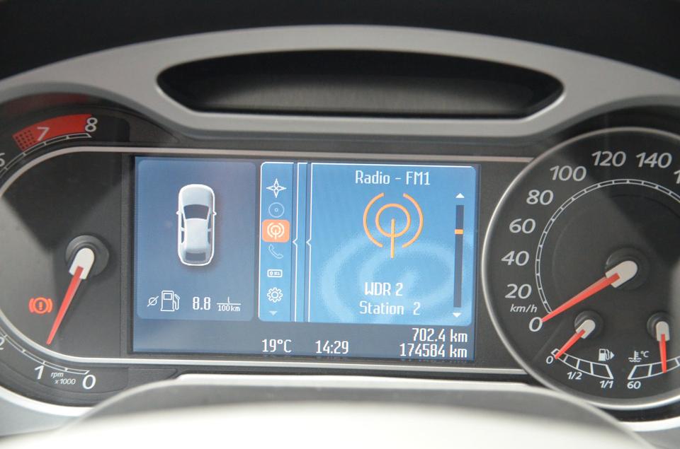 Ford S-Max 2008 — photo 10