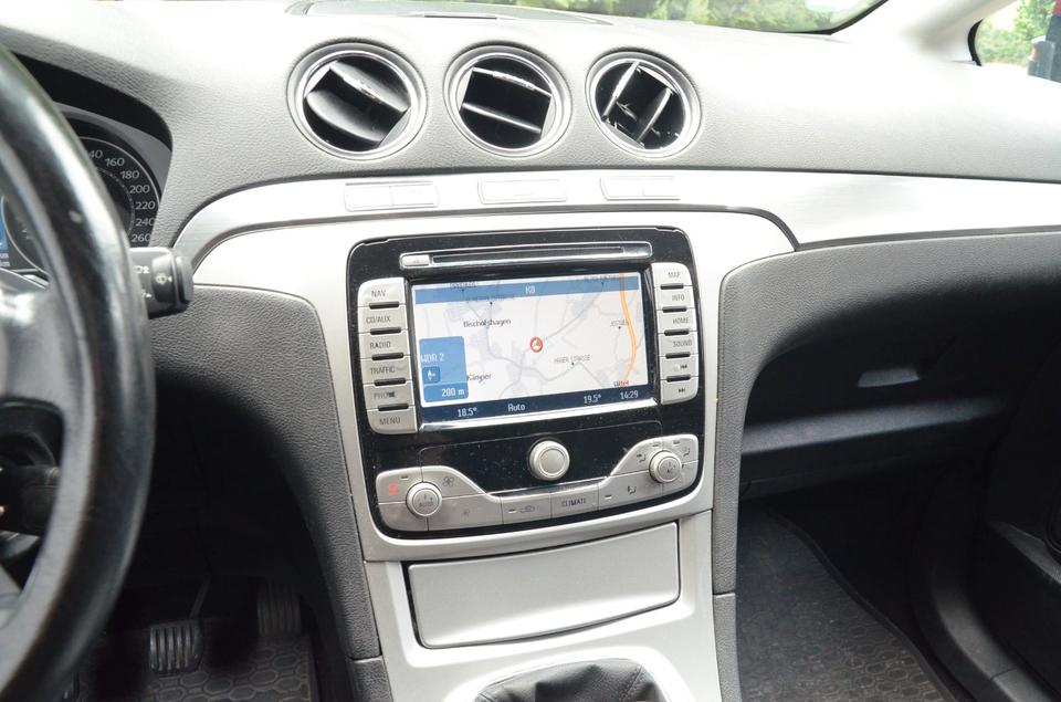 Ford S-Max 2008 — photo 11