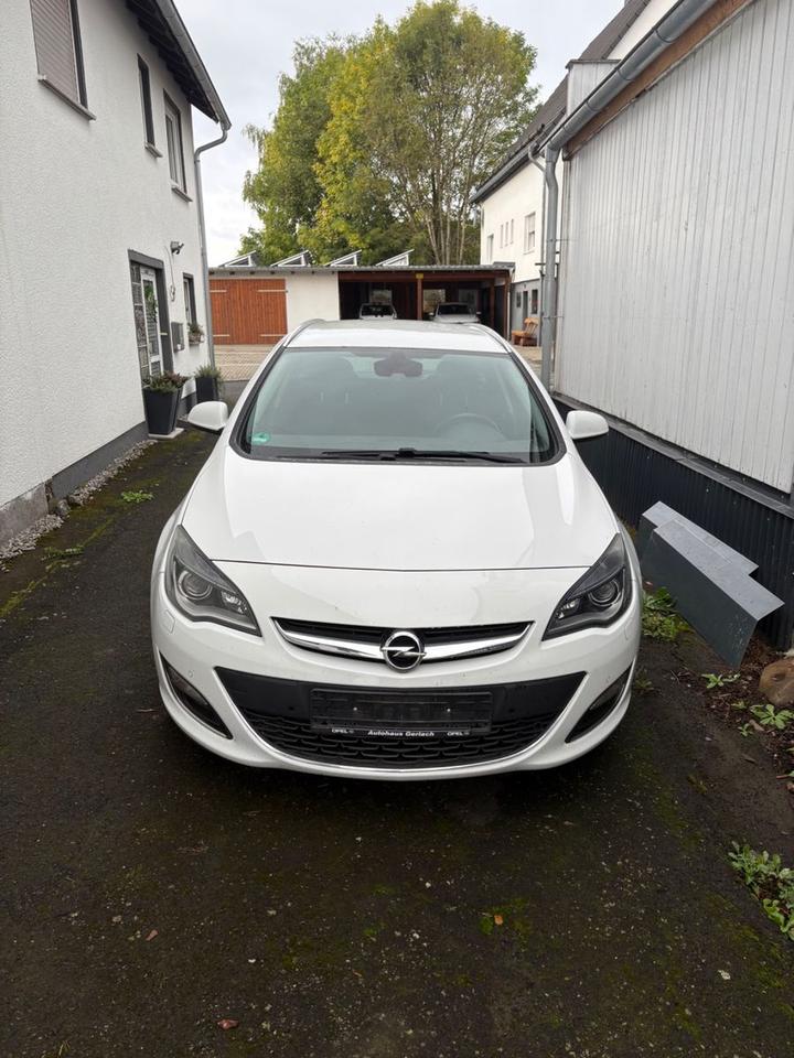 Opel Astra 2013 — vehicle for AFU Ukraine