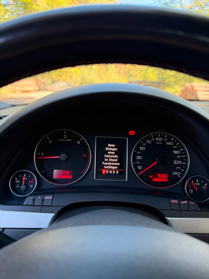 Audi A4 2007 — photo 12