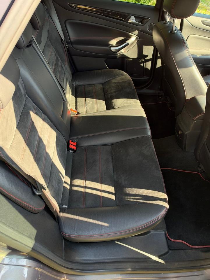 Ford Mondeo 2011 — photo 8
