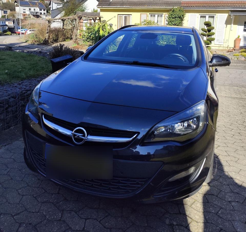 Opel Astra, 2015