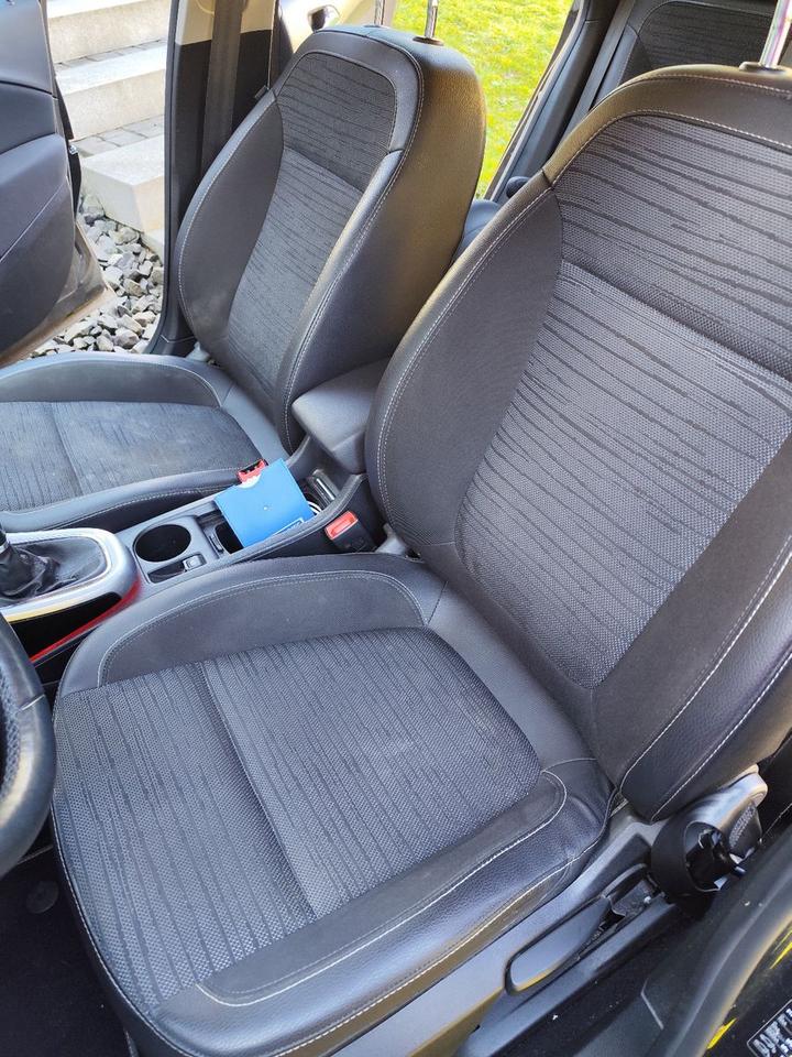 Opel Astra 2015 — photo 7