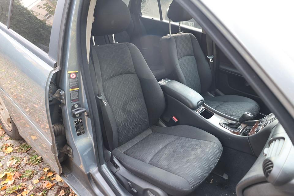 Mercedes Benz C 220 2007 — photo 18