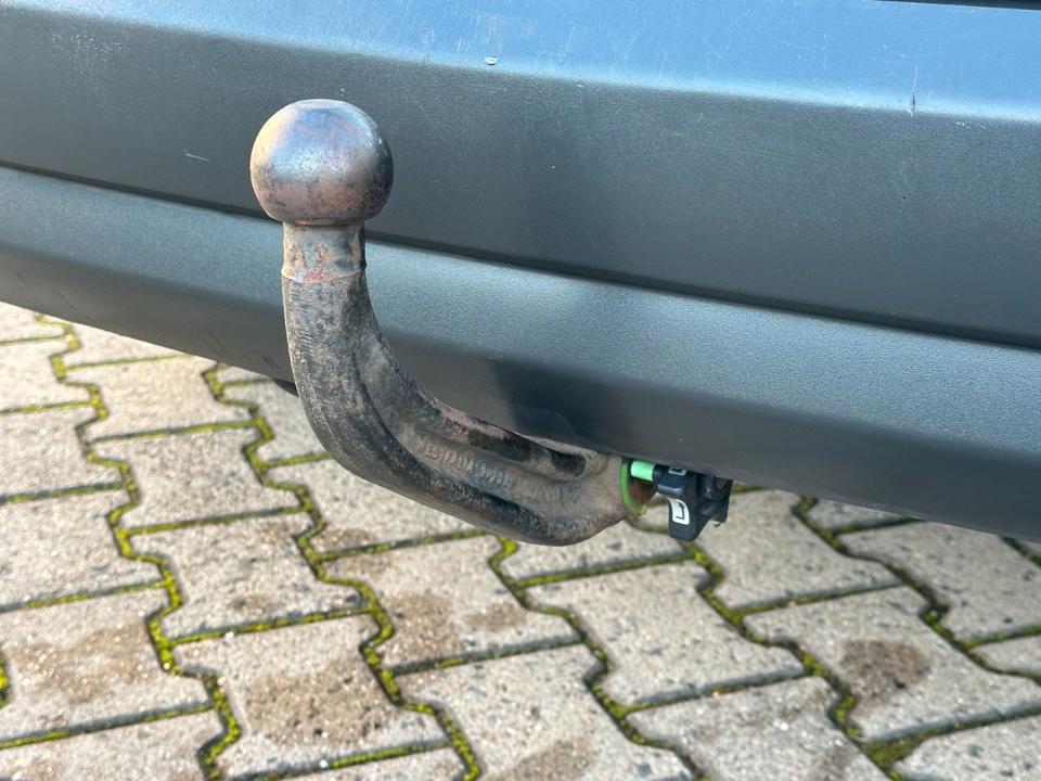 Ford S-Max 2014 — photo 35