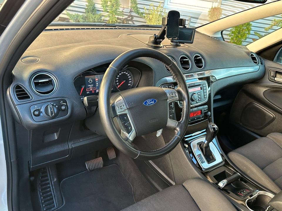 Ford S-Max 2014 — photo 9