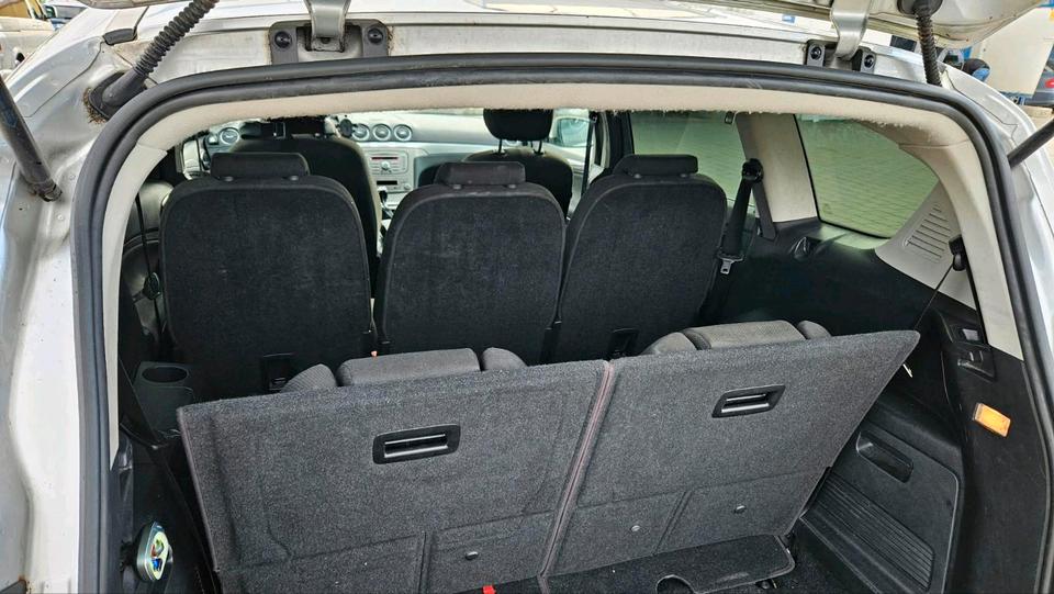 Ford S-Max 2008 — photo 9