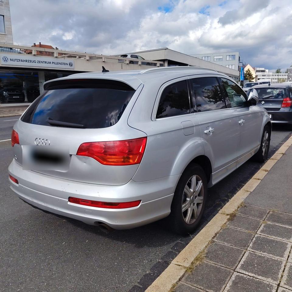 Audi Q7 2007 — engine