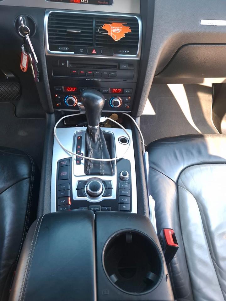 Audi Q7 2007 — photo 9