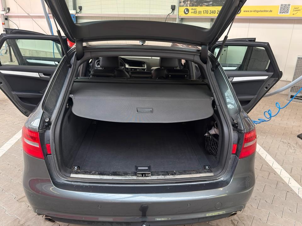 Audi A4 2013 — photo 17