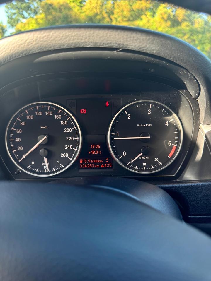 BMW X1 2011 — photo 15