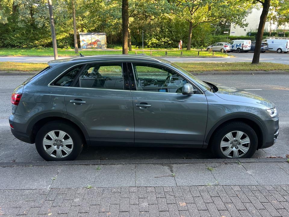 Audi Q3 2012 — photo 7