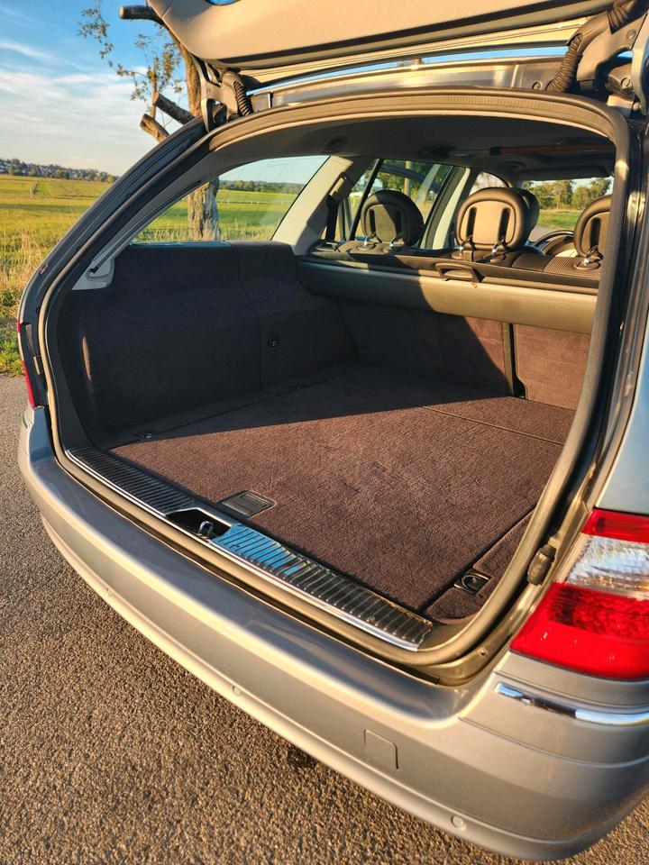 Mercedes Benz E 320 2005 — photo 9