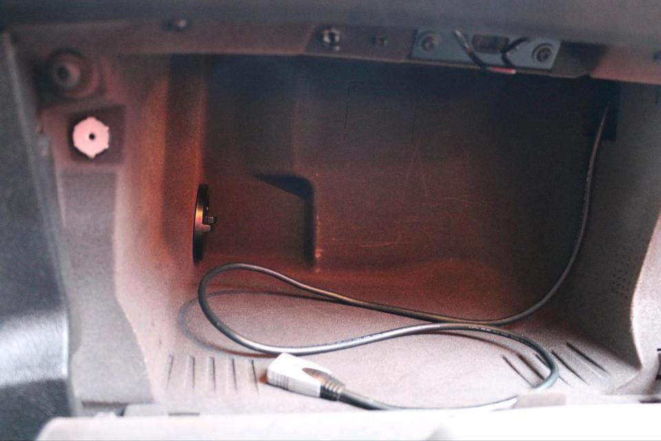 Ford S-Max 2010 — photo 14