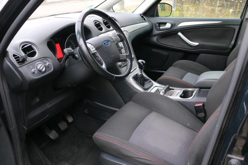 Ford S-Max 2010 — photo 5