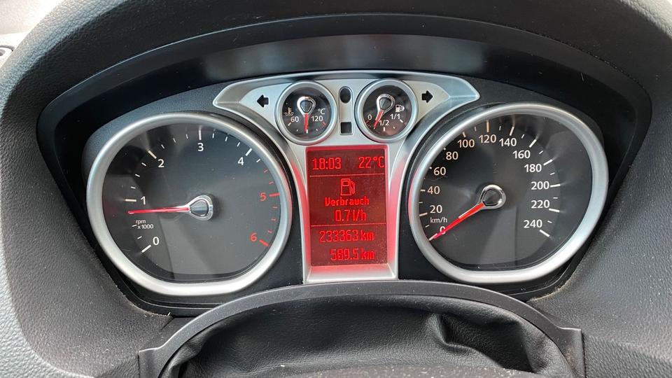 Ford Kuga 2012 — photo 10