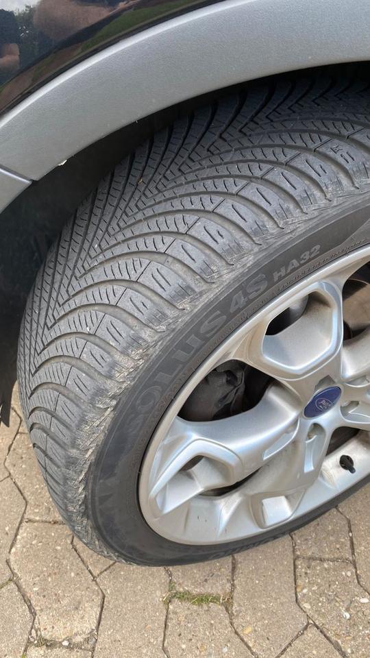 Ford Kuga 2012 — photo 13