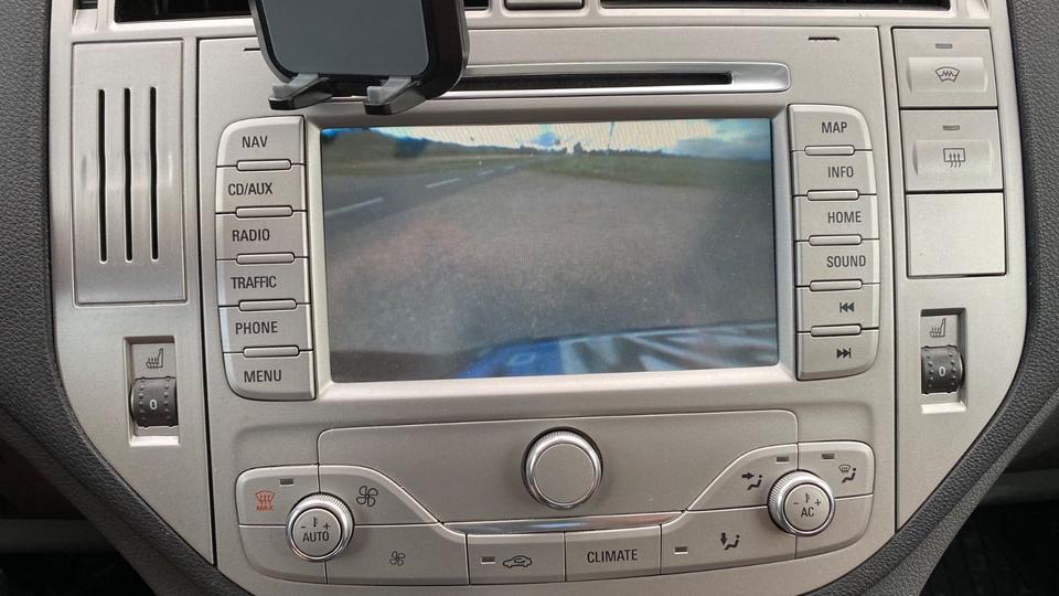 Ford Kuga 2012 — photo 14
