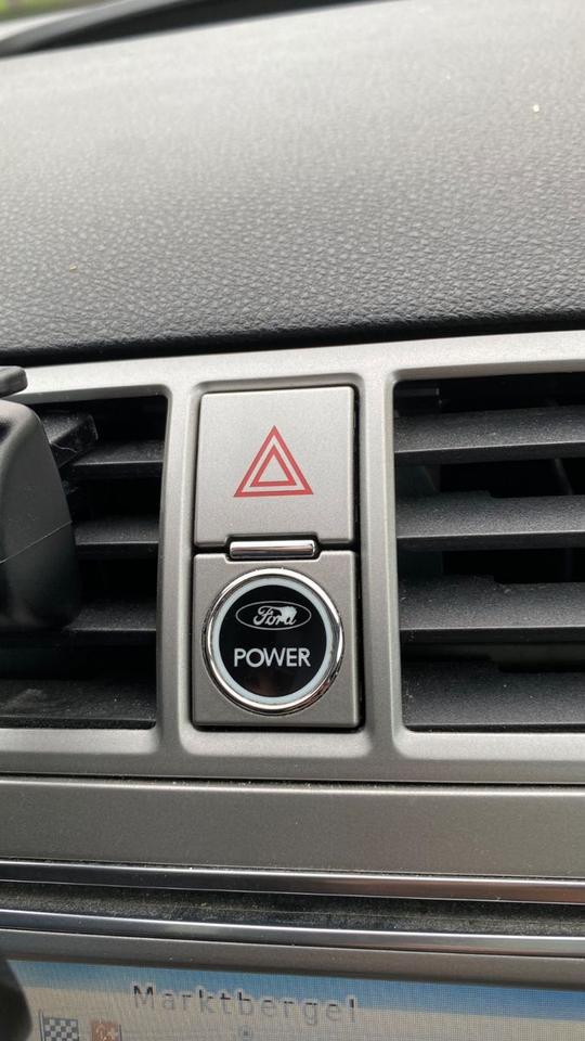 Ford Kuga 2012 — photo 15
