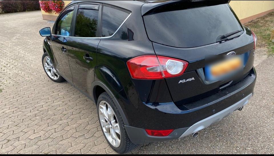 Ford Kuga 2012 — engine