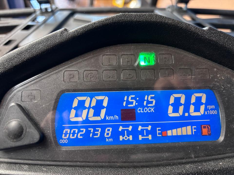 Weitere Motorräder HISUN 800 ATV 2014 — interior