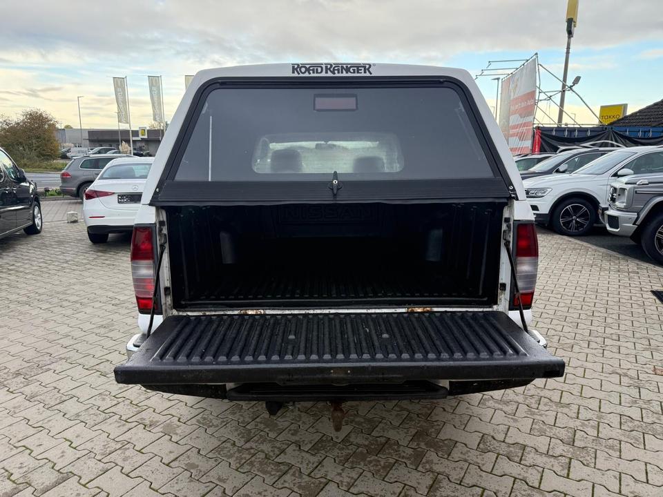 Nissan Navara 2004 — photo 10