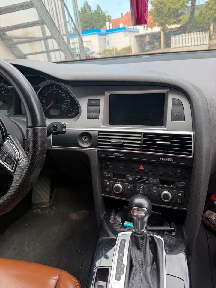 Audi A6 S line 2006 — салон
