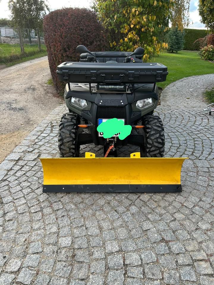  Polaris Quad 500 forest sportsman 2012 — rear view