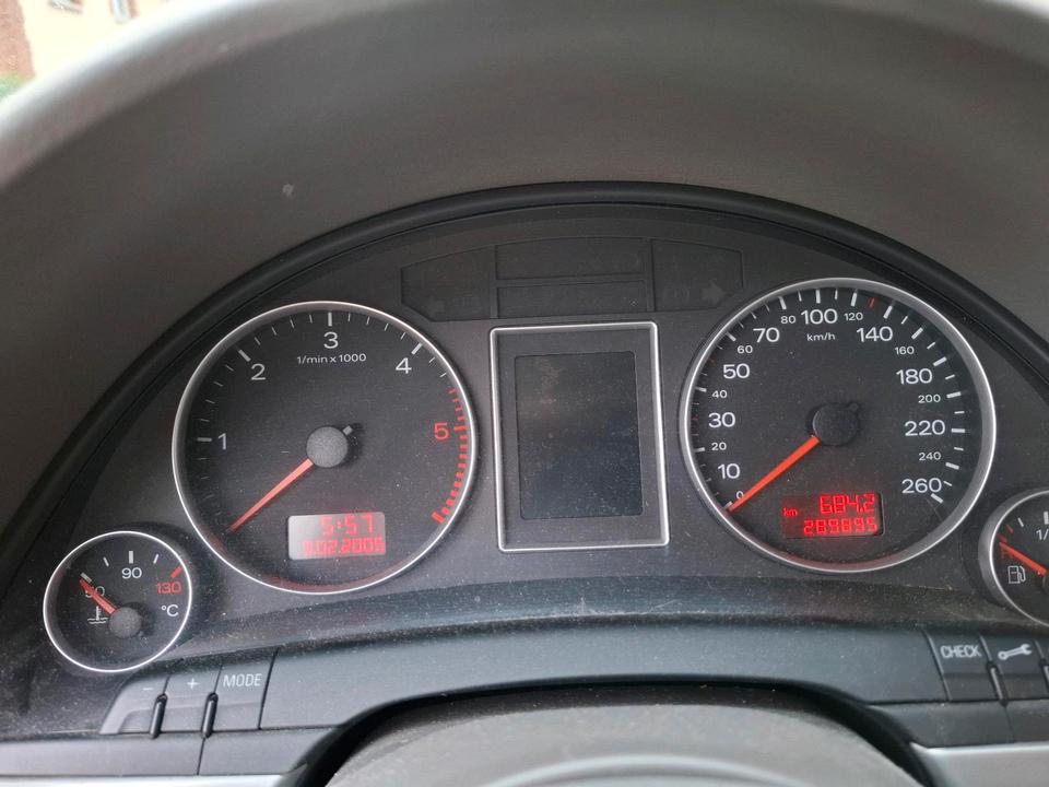 Audi A4 2005 — photo 5