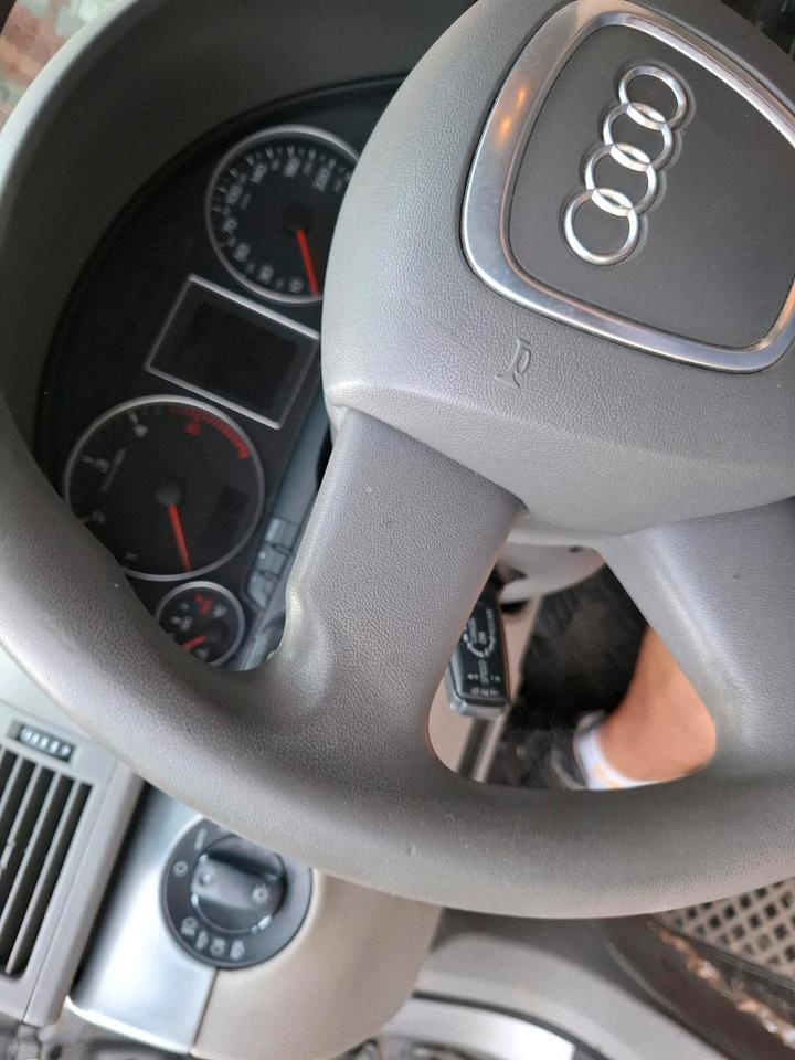 Audi A4 2005 — photo 7