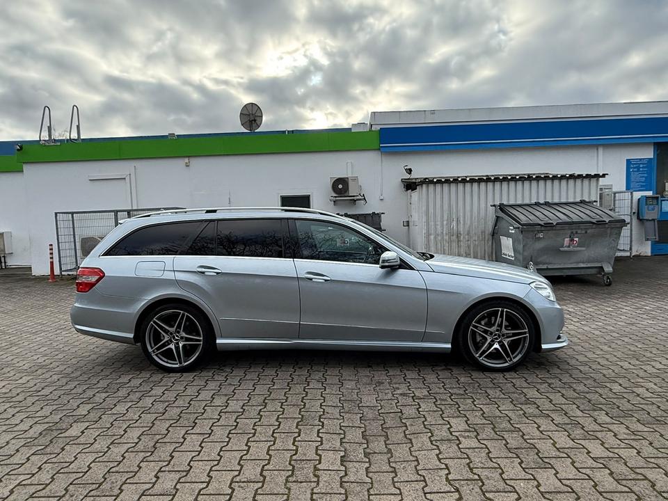 Mercedes Benz E 250 2013 — engine