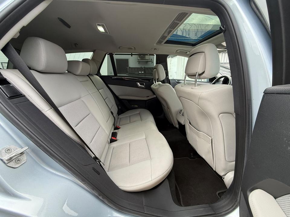 Mercedes Benz E 250 2013 — photo 8
